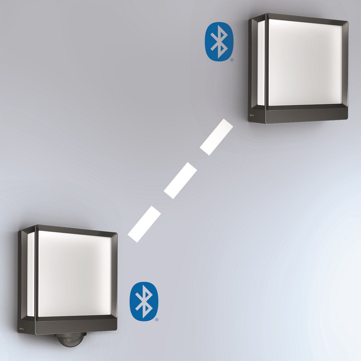 Interconnectable and adjustable via Bluetooth