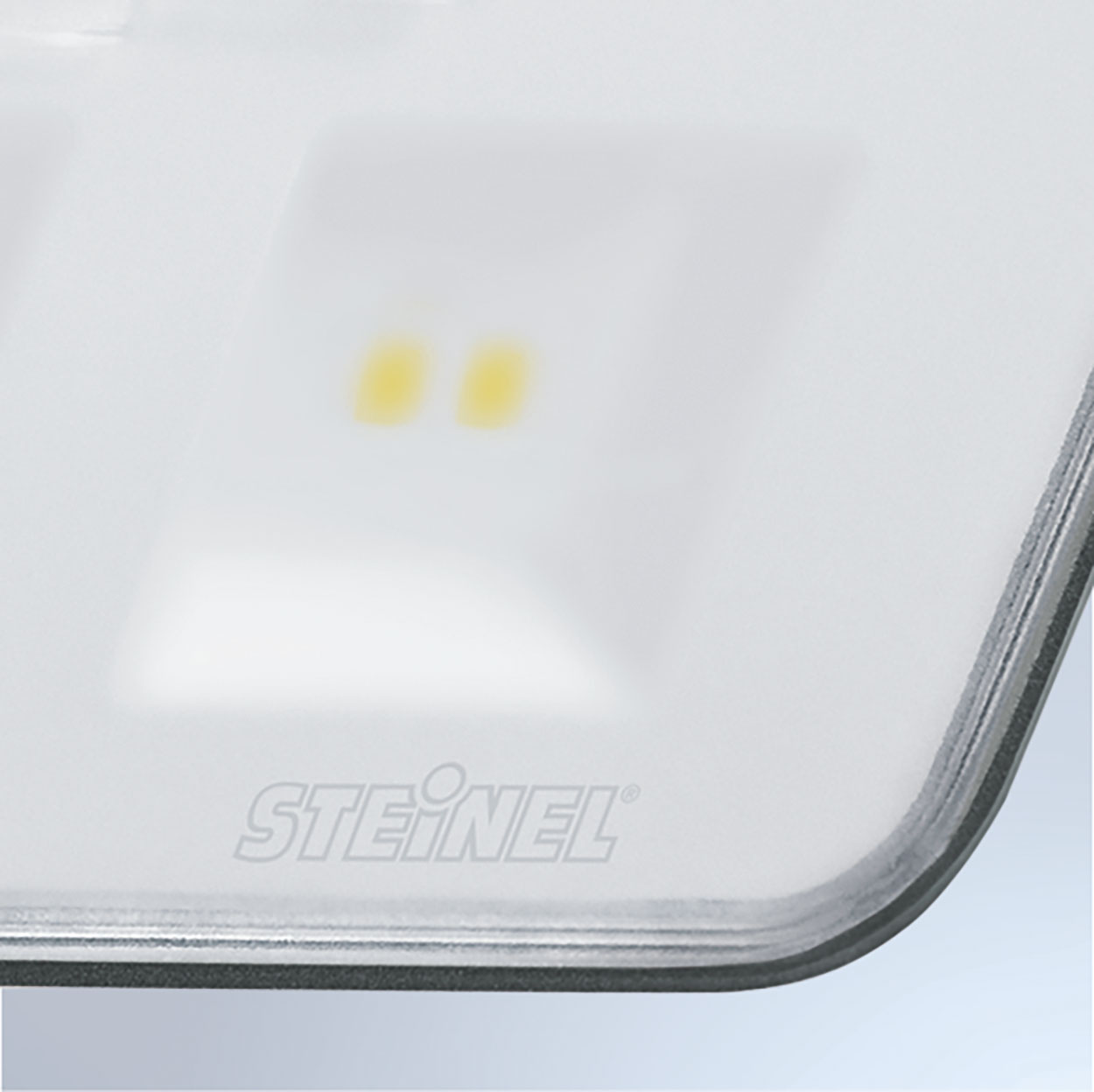 Système LED STEINEL inclus